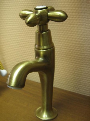 Смеситель для раковины Bugnatese Princeton plus 8068 CR (хром)