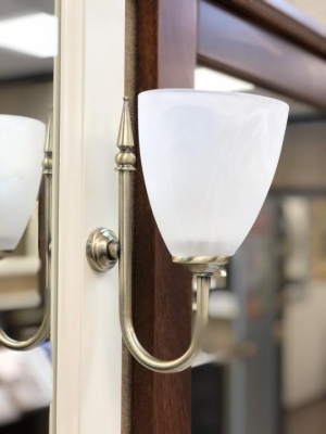 Комплект мебели для ванной Opadiris Клио 70 Беленый бук со светильником Изабель Бронза