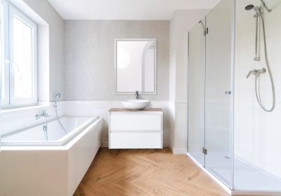Комплект мебели для ванной BelBagno SET-KRAFT-700-BO-C-BB344-LOY-GRT-600/800 с зеркалом и смесителем Bianco Opaco, столешница - Cemento (без нанесения узора)