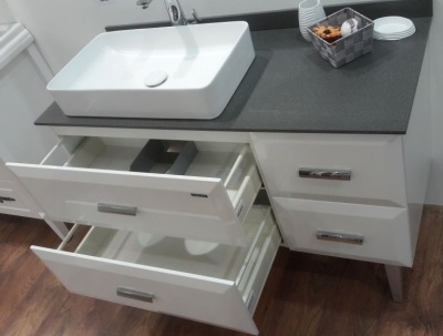 Тумба с раковиной Comforty Империя 120 4142359 Белая