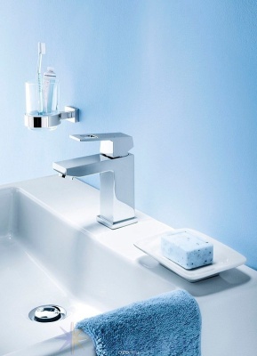 Смеситель для раковины Grohe Eurocube 23446000 Хром