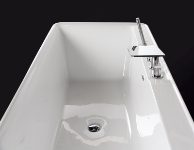 Акриловая ванна BelBagno BB19-NERO/BIA 181x81 без гидромассажа