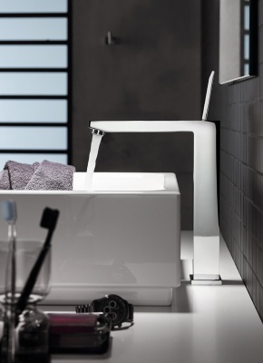 Смеситель для раковины Grohe Eurocube Joy 23661000 Хром
