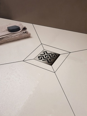 Душевой трап Berges Wasserhaus Zentrum Antik 150x150 090465 с решеткой Матовый хром