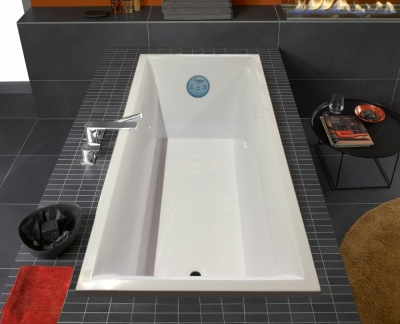 Ванна из литьевого мрамора Marmo Bagno Милано 170x75 MB-M170-75 с ножками без гидромассажа