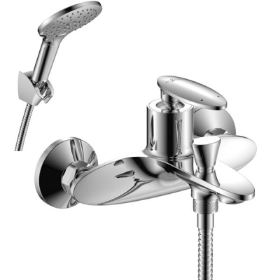 Смеситель для ванны и душа Rossinka RS30-31 Хром Смеситель для ванны и душа Rossinka RS30-31 Хром