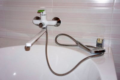 Смеситель для ванны Frap F2234 универсальный Белый Хром