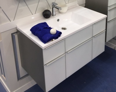 Комплект мебели для ванной Opadiris Кристалл 90 подвесной Белый Титан