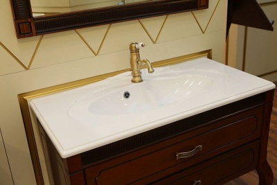 Комплект мебели для ванной Opadiris Фреско 100 Светлый орех с темной патиной