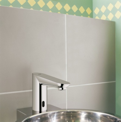 Смеситель для раковины Grohe Euroeco CE 36271000 с инфракрасным управлением Хром