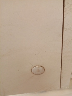 Шкаф пенал Бриклаер Катрин 32 R с бельевой корзиной Белый