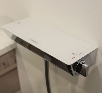 Смеситель для душа Hansgrohe Ecostat Select 13161400 с термостатом Хром Белый