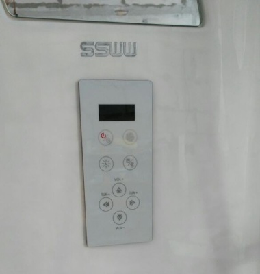 Душевая кабина SSWW WU106B 95x95 с гидромассажем профиль Белый задние стенки Белые