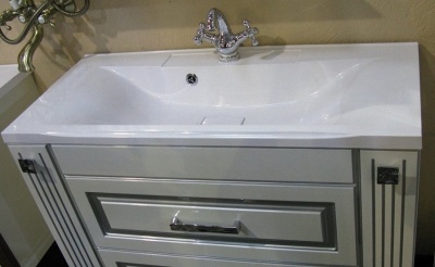 Тумба под раковину Opadiris Оникс 100 Z0000005573 Белая глянцевая с серебристой патиной