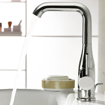 Смеситель для раковины Grohe Essence+ 32628001 Хром