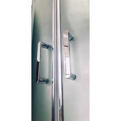 Душевая кабина Royal Bath NRW 100x100 RB100NRW-C-CH с гидромассажем стекло матовое задняя стенка Белая