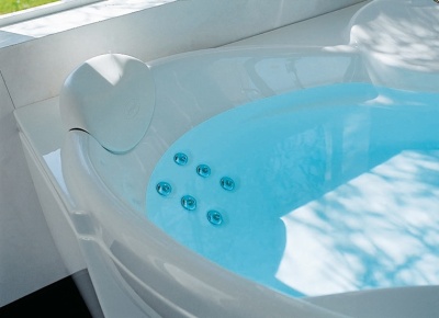 Акриловая ванна Jacuzzi Celtia 150x150 9F43-141A белая